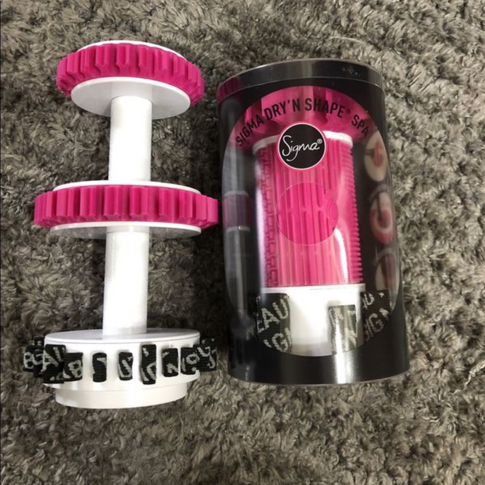 Sigma makeup brushes clean and dry tool